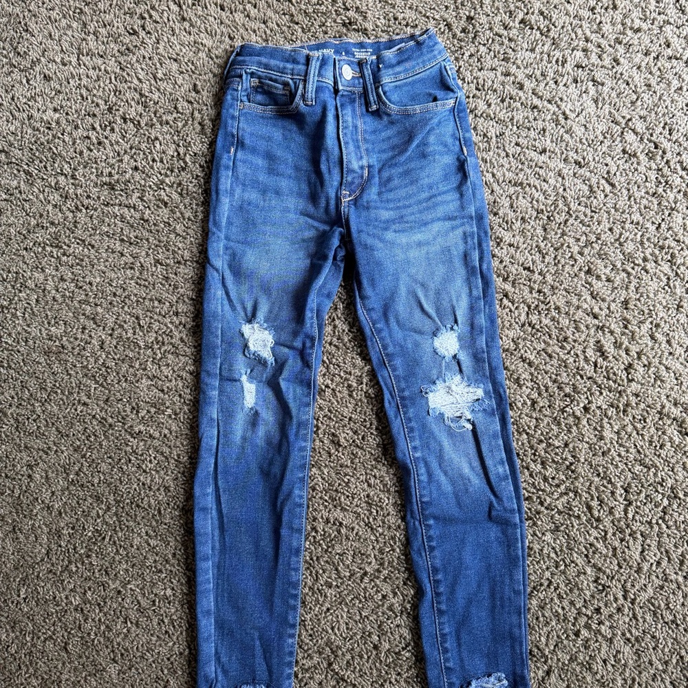 Old Navy Distressed Dark Blue Kid’s Skinny Jeans- size 8